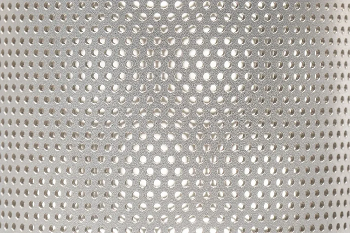 Hole patterns for dosing & flow